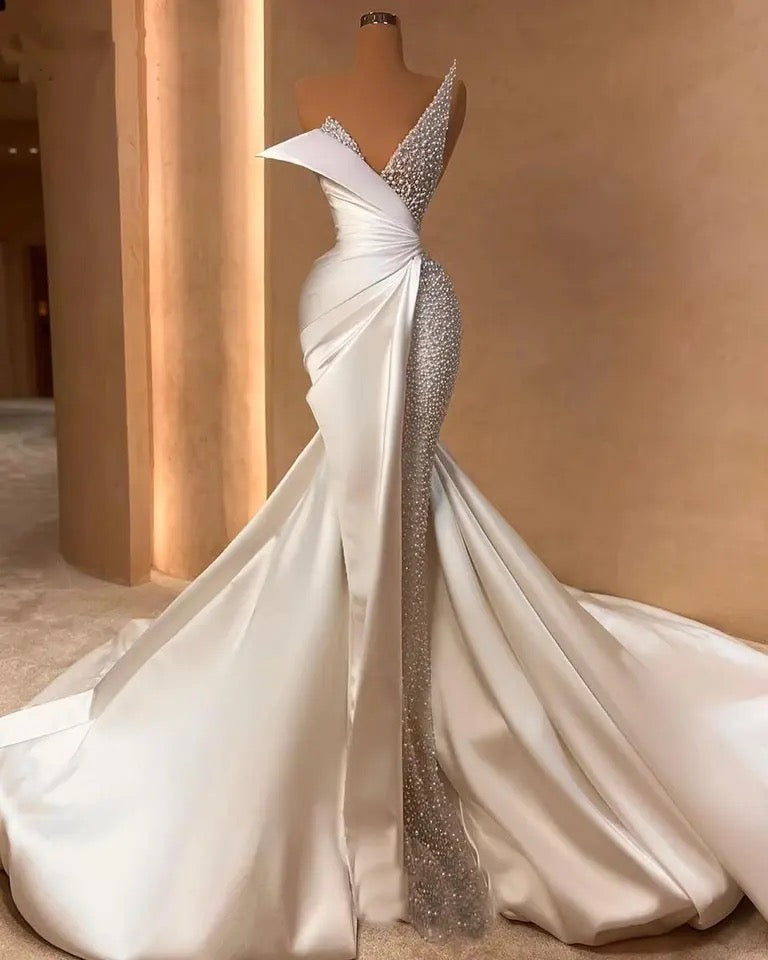 Elegant Strapless Mermaid Wedding Dresses Pearl Sequins Bridal